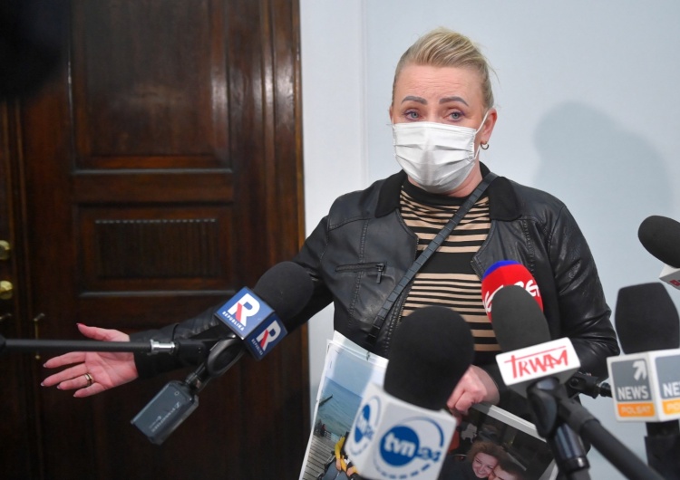 Minister Dworczyk przeprosił Hartwich i wysłał jej kwiaty. Jest odpowiedź posłanki