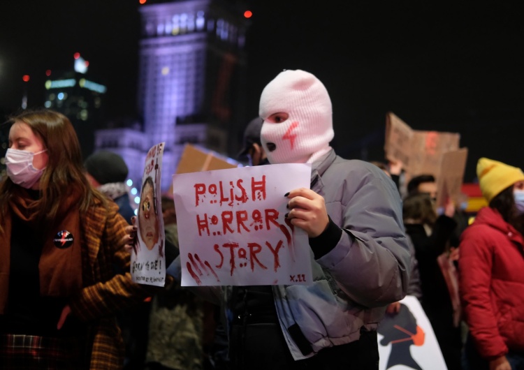 „Nagroda Wrocławia sięgnęła bruku”. Byli działacze opozycji w PRL o nagrodzie dla „Strajku Kobiet”