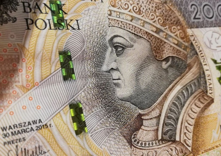 Dyskryminacja pod pozorem walki o równość. Raport Ordo Iuris na temat luki płacowej