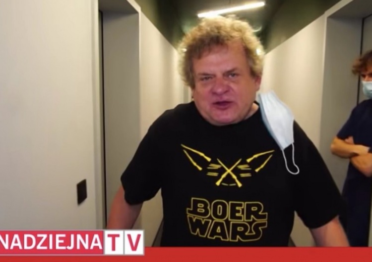 Kazik Staszewski prowokuje na nowej płycie: „facet w sukience co kocha dzieci”
