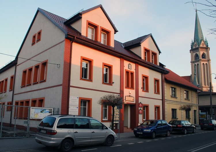 Urząd Miasta w Wilamowicach Wilamowice zachowały 7 mln zł z Funduszy Norweskich dzięki przyjęciu Samorządowej Karty Praw Rodzin