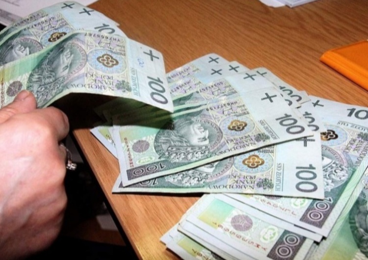 Nieoficjalnie: Co z 500+? Są przecieki nt. Nowego Ładu