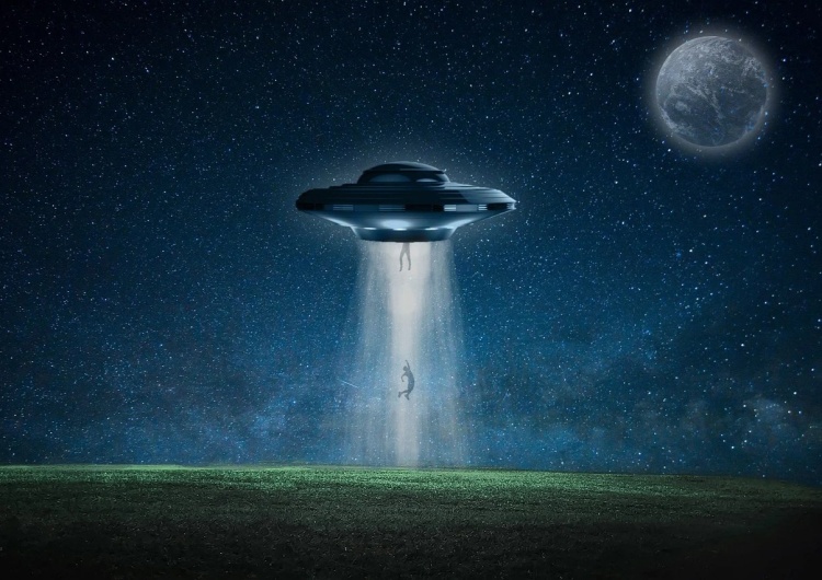UFO porywa ludzi 