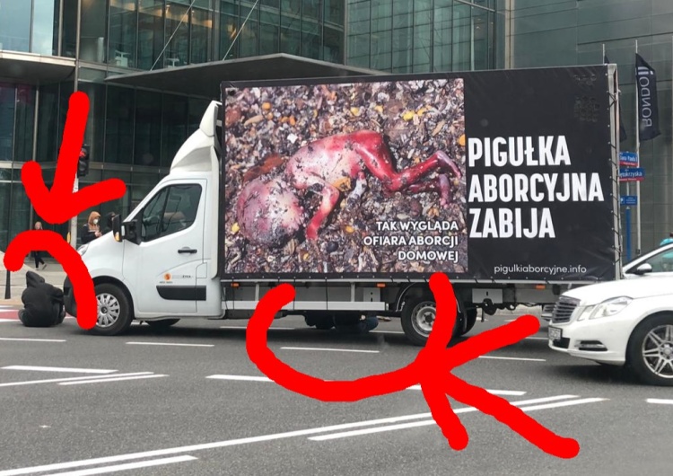 furgonetka fundacji
