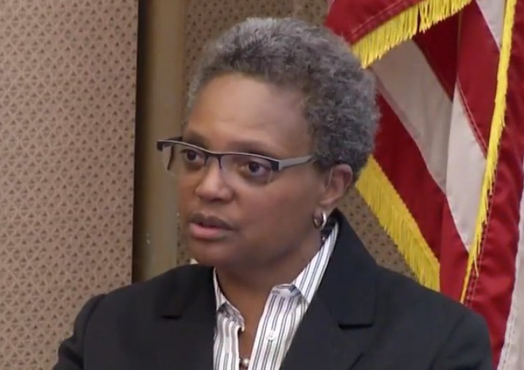 Lori Lightfoot Paweł Jędrzejewski: Burmistrz Chicago Lori Lightfoot jest rasistką