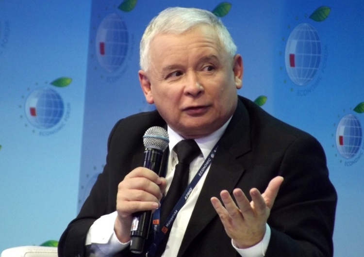 „Kiedyś, po dłuższym spotkaniu przy kolacji i po kilku lampkach…”. Szef PiS odsłania kulisy negocjacji z Kukiz'15