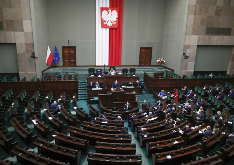  [najnowszy sondaż] Większość Polaków... chce wcześniejszych wyborów! Dobre wieści dla KO, fatalny wynik Lewicy