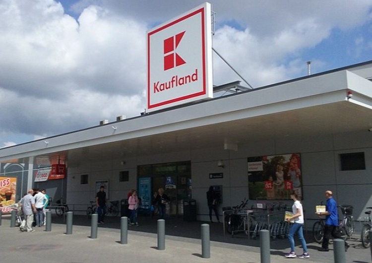  Niemieckie sklepy Kaufland będą czynne w każdą niedzielę. Sieć wprowadza usługi pocztowe