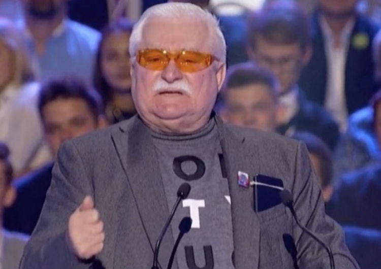 „Zwyciężysz komunę sobą…”. Wałęsa postanowił napisać o sobie… wiersz