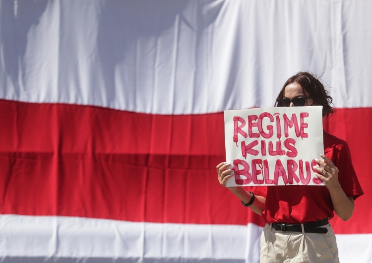 Protest przeciwko białoruskiemu reżimowi, zdjęcie ilustracyjne Dziennikarze 