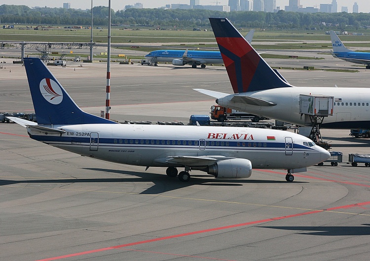 Samolot białoruskich linii lotniczych, zdjęcie ilustracyjne Europejskie lotniska zamknięte dla Białorusi? Nowe informacje z Brukseli