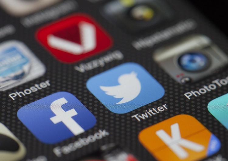 Twitter, zdjęcie ilustracyjne Kary za używanie Twittera?