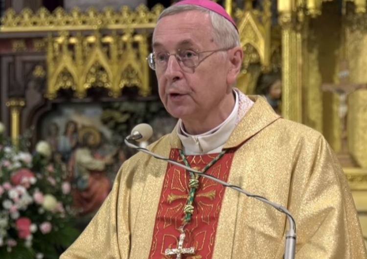 Przewodniczący Episkopatu apeluje do Premiera o zmniejszenie obostrzeń w kościołach