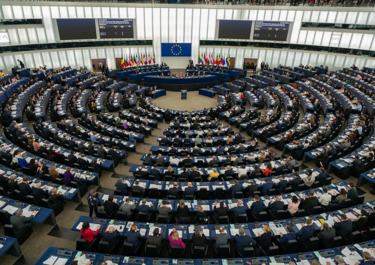Parlament Europejski, zdjęcie ilustracyjne Europosłowie opozycji poparli rezolucję uderzającą w Polskę. 