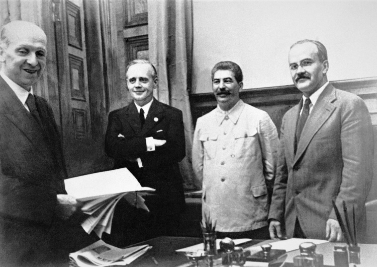 pakt Ribbentrop-Mołotow Polskie MSZ zareagowało na wypowiedź niemieckiego posła; 