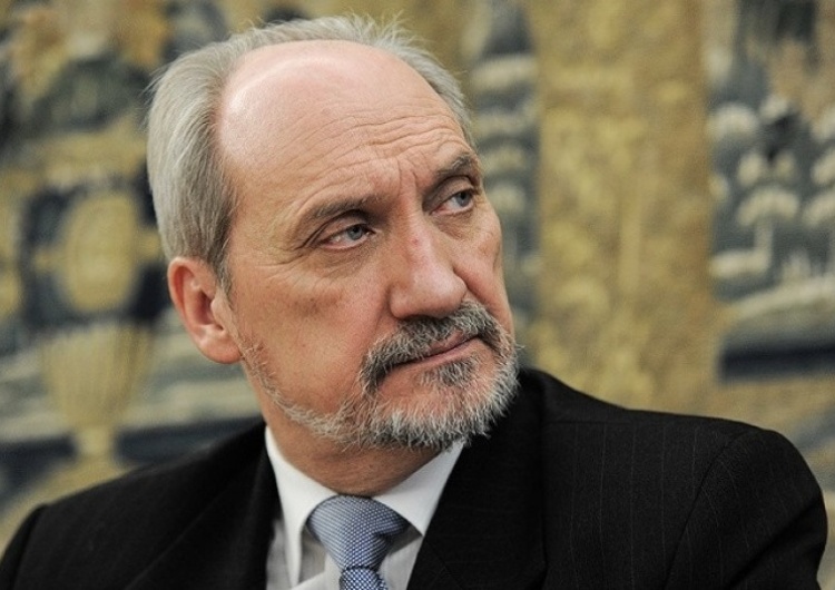 Macierewicz: