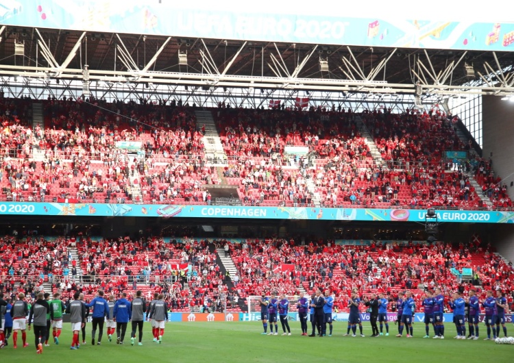  [video] Zobacz jak wspaniale zachowali się kibice po zasłabnięciu Eriksena podczas meczu EURO 2021