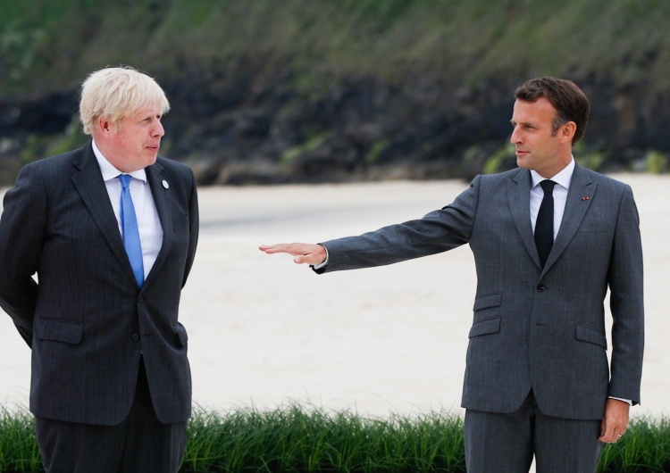 Macron Johnson G7. Macron