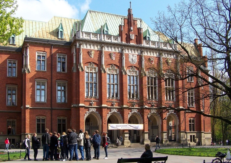 Collegium Novum Uniwersytet Jagielloński Uniwersytet Jagielloński chciał być bardzo gender i dodał kilka płci. A i tak dostał bęcki od aktywistów LGBT