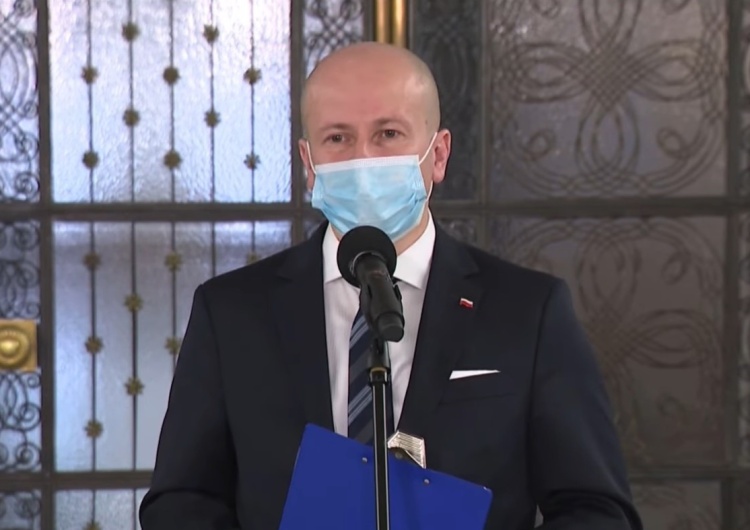 Bartłomiej Wróblewski Poseł PiS zaskoczył przy głosowaniu ws. Lidii Staroń.