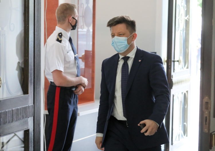 Szef KPRM Michał Dworczyk Dworczyk zarzuca