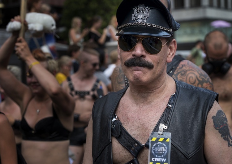 EURO? Onet: „Wojna ideologiczna o prawa LGBT”. Niemcy zamienią mecz z Węgrami w Love Parade?