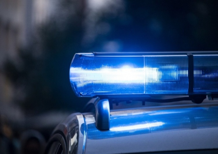 Policja, zdjęcie ilustracyjne Próbował staranować funkcjonariuszy.