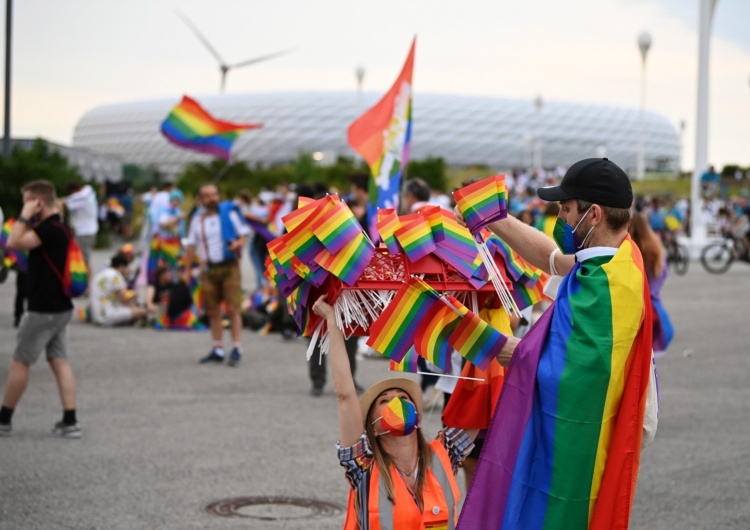 Stadion w Monachium przed meczem Niemcy-Węgry [Tylko u nas] Marcin Bąk: Sport wolny od polityki?