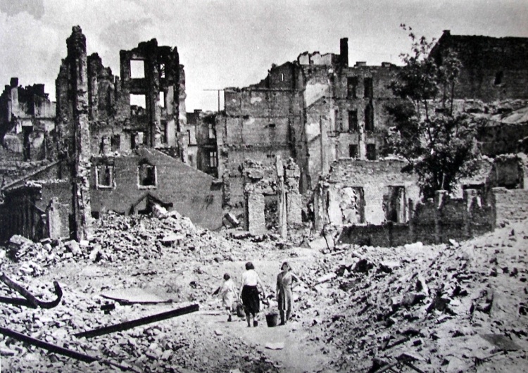 ruiny Warszawy 