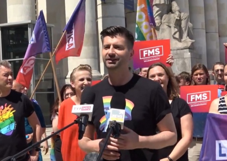 Śmiszek chce uchwały ws. ustanowienia terytorium Polski… strefą wolności dla LGBT