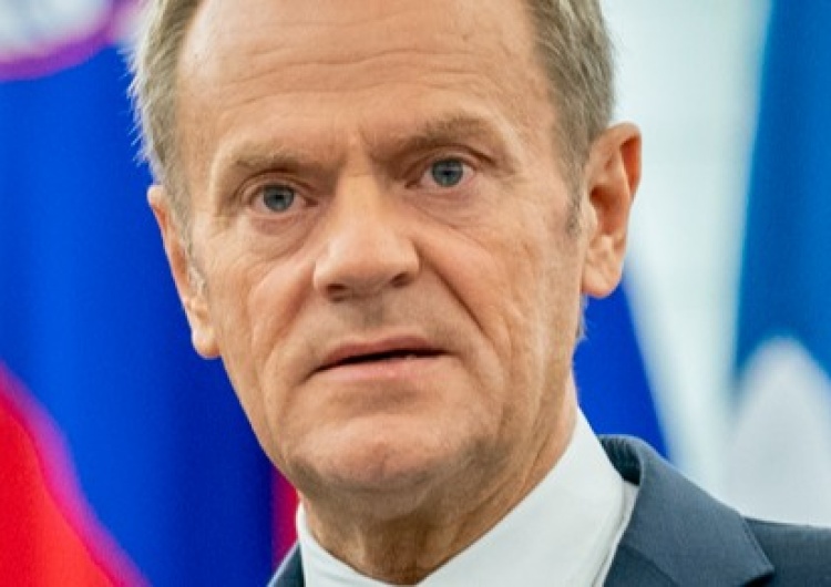 Donald Tusk [SONDAŻ] Kilka dni po 