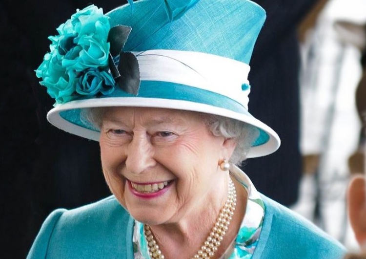 Królowa Elżbieta II Finał Euro 2020. Piłkarze ze wsparcie od... królowej Elżbiety II