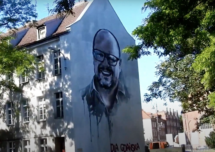  Ile kosztowało przygotowanie ściany pod mural z wizerunkiem Pawła Adamowicza? Kwota robi wrażenie