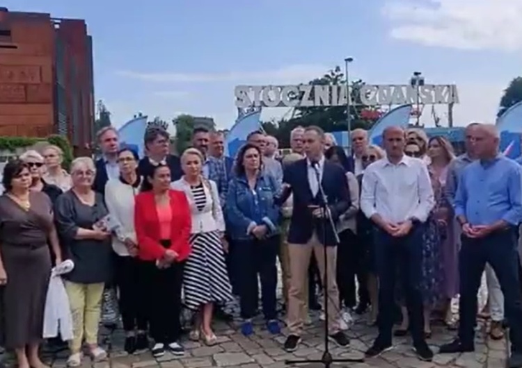  [WIDEO] Zaskakujące słowa polityka PO przed Stocznią Gdańską: 