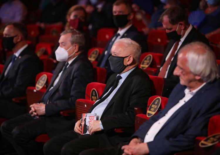 Piotr Gliński, Jarosław Kaczyński, Ryszard Terlecki PSL publikuje listę 357