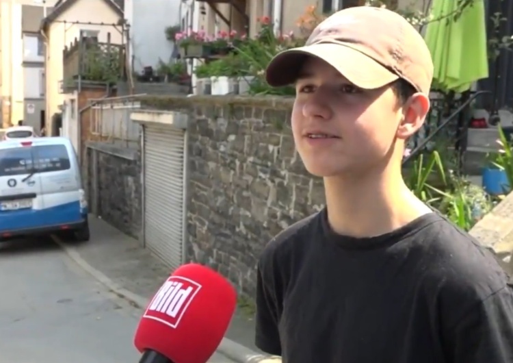 Bartek Zarebski [VIDEO] 15-letni Bartek Zarębski uratował podczas powodzi niemieckiego strażaka