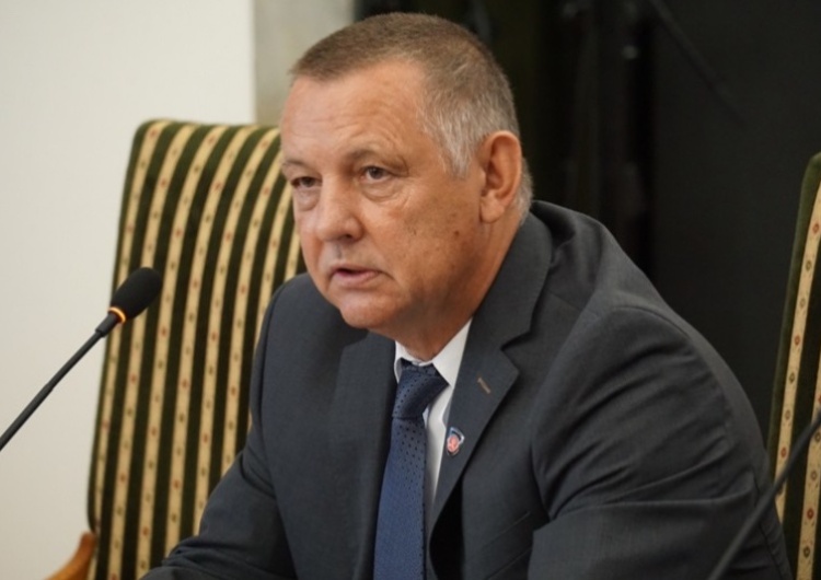 Głosowanie ws. uchylenia immunitetu Marianowi Banasiowi. Jasne stanowisko posła Lewicy