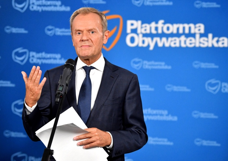  Tusk zapowiedział poparcie dla propozycji rządu. Ale pod jednym warunkiem