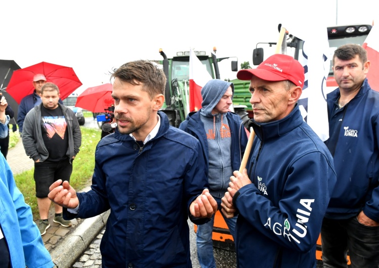  „Błazen niech się pakuje”. Agrounia żąda dymisji ministra rolnictwa. Ten odpowiada