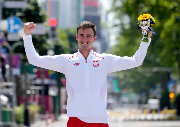 Dawid Tomala został mistrzem olimpijskim w chodzie sportowym na 50 km. Czwarty złoty medal dla Polski w Tokio! Niesamowity występ Dawida Tomali
