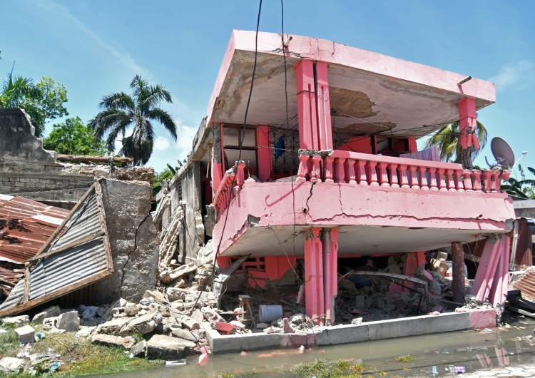 HAITI EARTHQUAKE Trzęsienie ziemi na Haiti. Do 724 wzrosła liczba ofiar śmiertelnych