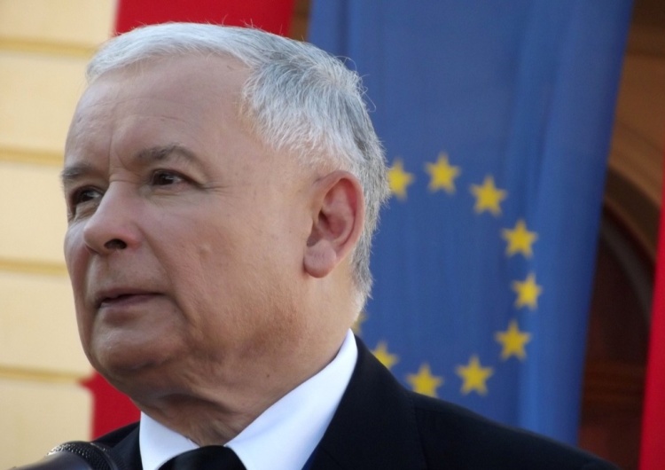 Prezes PiS Jarosław Kaczyński Lepiej żyje nam się za Kaczyńskiego czy za Tuska? Ciekawy sondaż