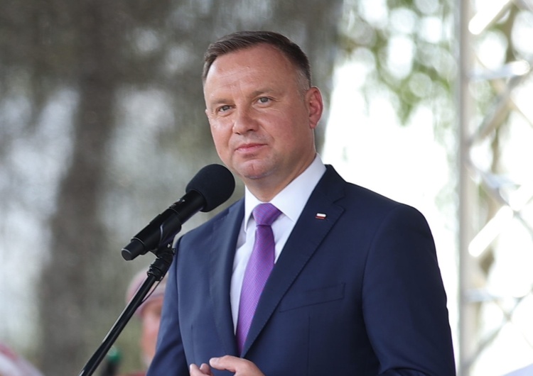 Andrzej Duda Zmarła Karolina Kaczorowska. Prezydent: Była niezwykle miłą i życzliwą ludziom Pierwszą Damą 