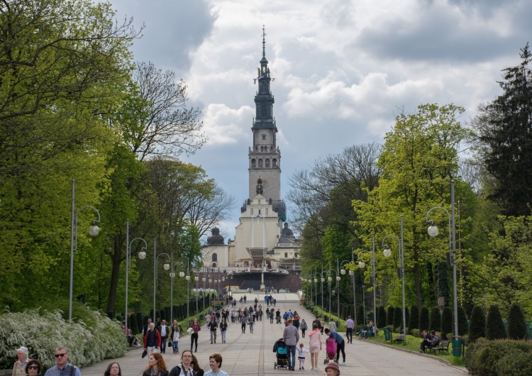 Jasna Góra Debata biskupów na Jasnej Górze. Tematem - wizyta 