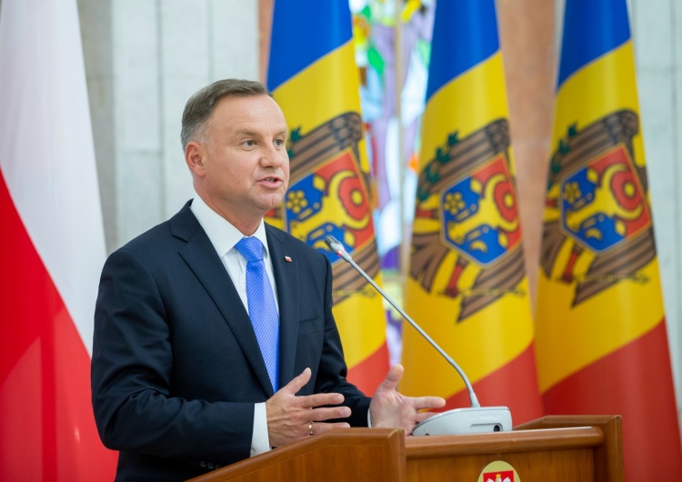 Prezydent Andrzej Duda Andrzej Duda w Mołdawii: Musicie jak najszybciej usunąć skompromitowanych sędziów i prokuratorów [WIDEO]