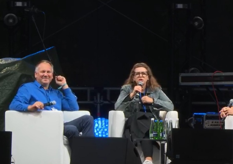 Cezary Łazarewicz i Magdalena Grzebałkowska byli gości w dyskusji pt.