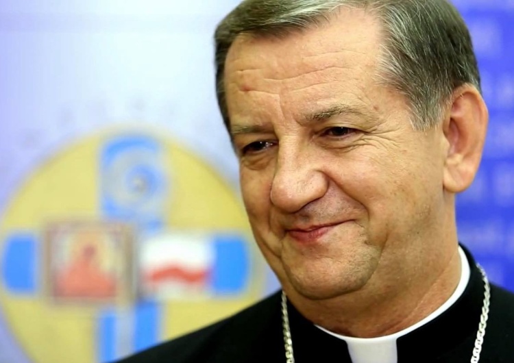 abp Józef Guzdek [video] Nowy metropolita białostocki obejmuje urząd