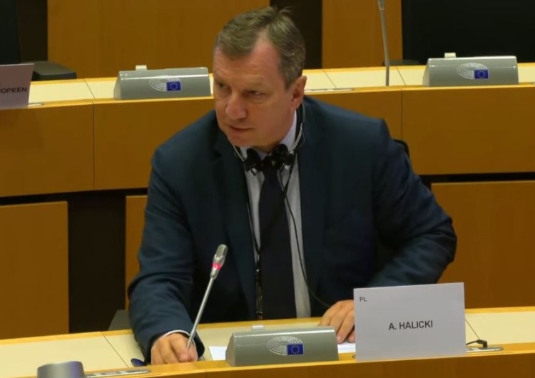Z. Kuźmiuk: Po urlopowej przerwie rozpoczęły się prace w PE i już europosłowie z PO atakują Polskę