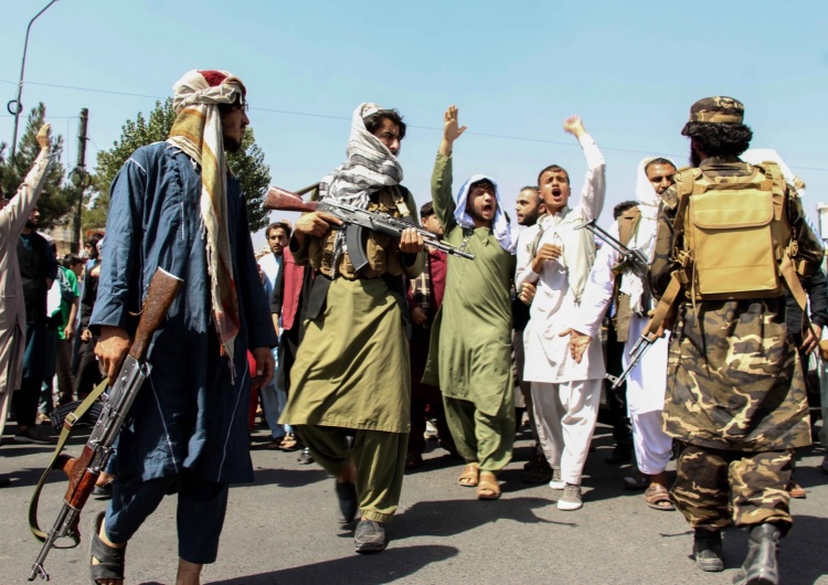 Afghanistan crisis - protest in Kabul Talibowie ogłosili utworzenie nowego rządu tymczasowego