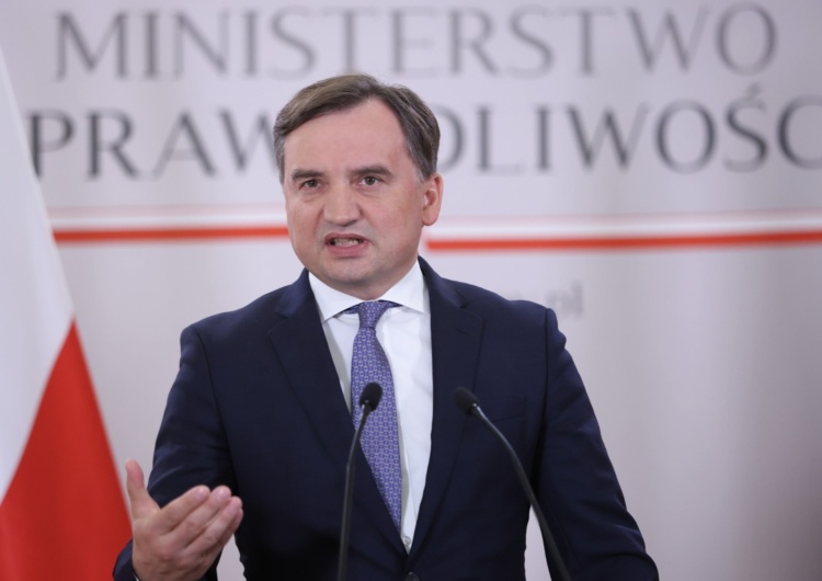 Zbigniew Ziobro krytykuje premiera. „Kompletnie nas zaskoczył, podjął decyzję sprzeczną z ustaleniami”